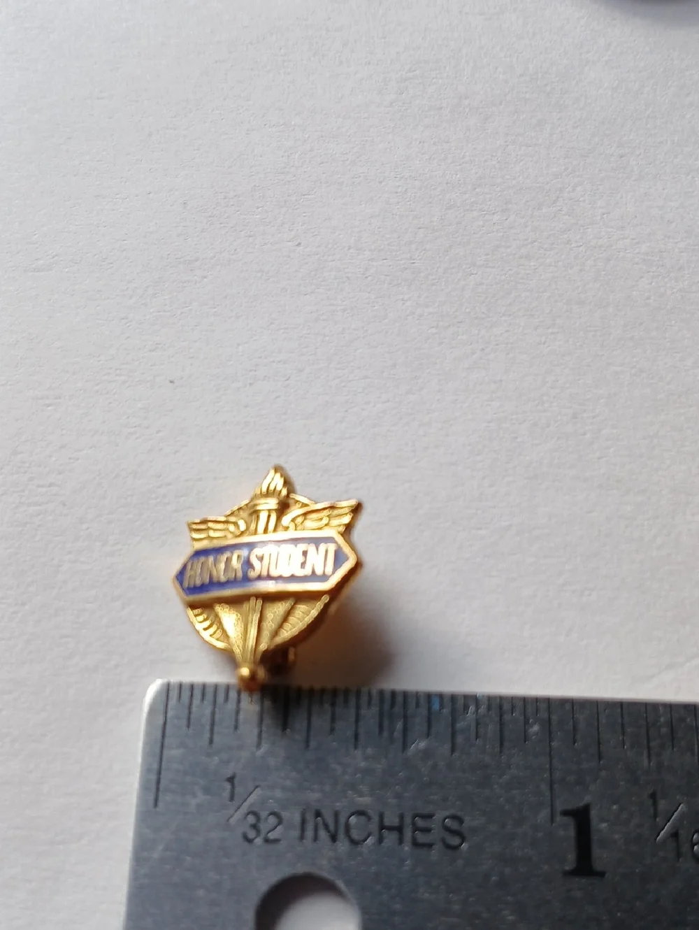 Honor Student Pin - Picture 2 of 4